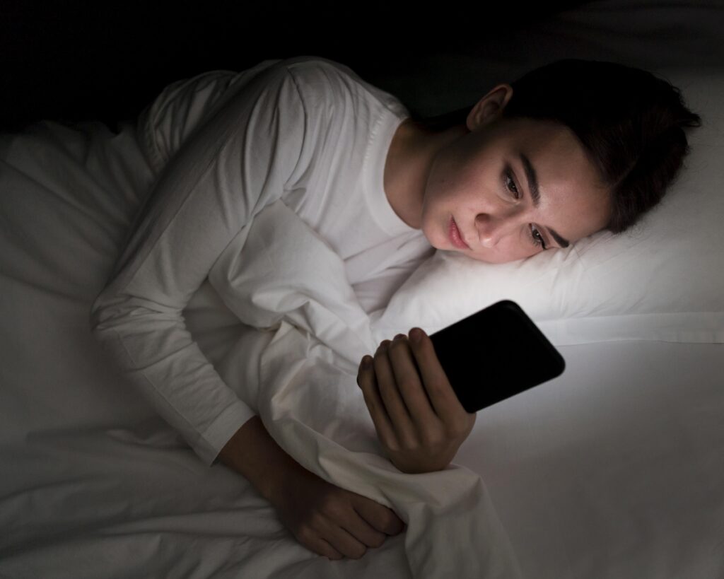 luz roja para dormir mejor que la luz azul
